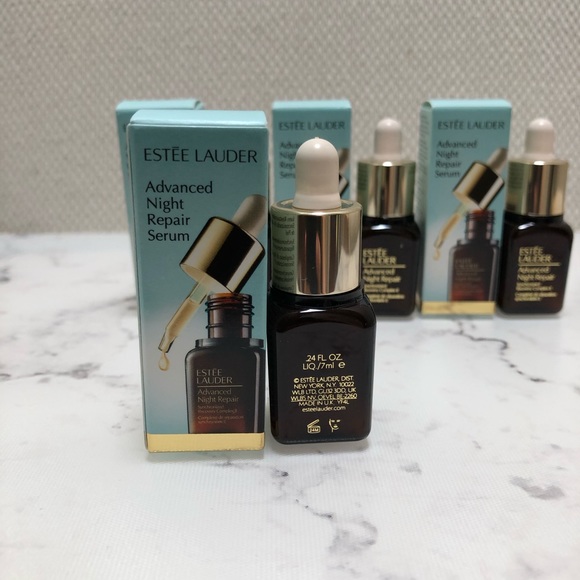 Estée Lauder Advanced Night Repair Travel Set - Picture 4 of 5